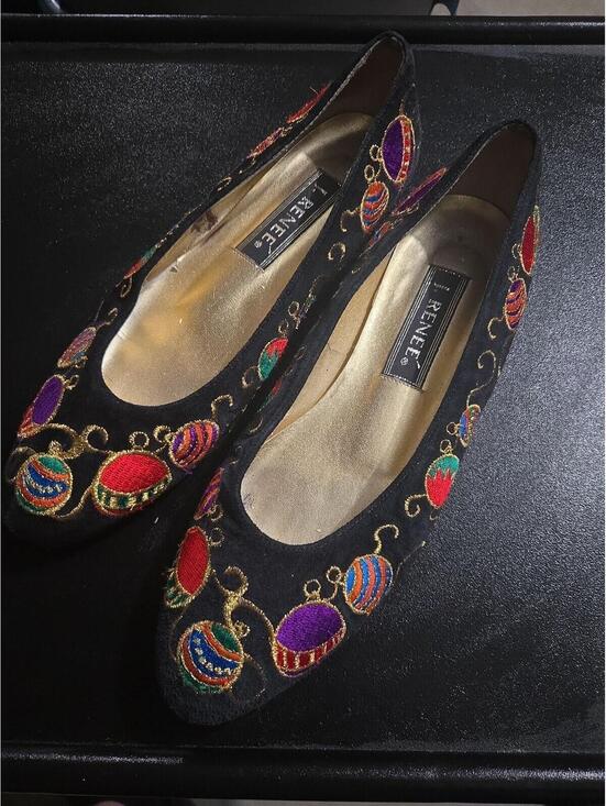 Shoes - J. Reneé Vintage Christmas Ornament Embroidered Black Velvet Flats - Size 9M